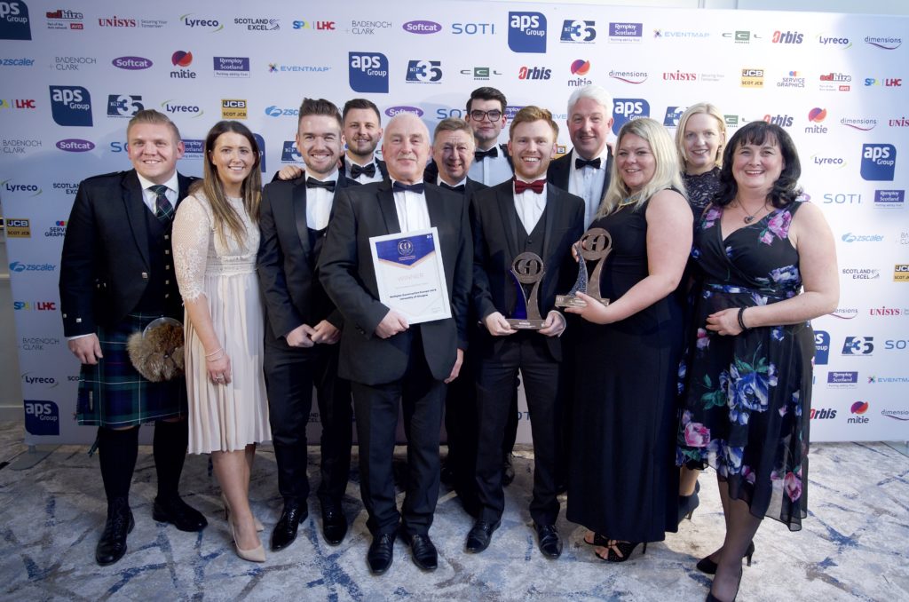 Multiplex Construction ltd and University of Glasgow winning GO Excellence Award